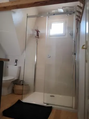 Salle de bains dans l'établissement Chambre d'hôtes avec petit déjeuner