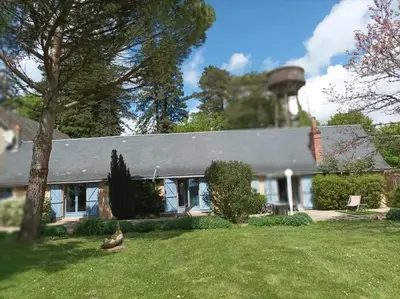 Jardin de l'établissement L' HERISSAUDIERE-GRAND GITE