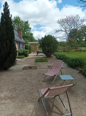Jardin de l'établissement L' HERISSAUDIERE-GRAND GITE