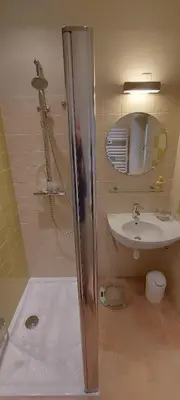 Salle de bains dans l'établissement Chambre d'hôtes de l'Estrée