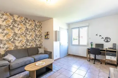Coin salon dans l'établissement L'appart Gervaisien