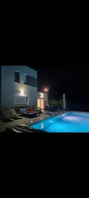 Piscine de l'établissement Chambre dans logement ⸱ Chez Ana ou située à proximité