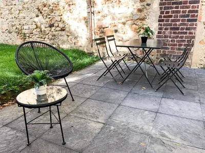 Terrasse ou espace extérieur de l'établissement Le naturel - Superbe logement - Extérieur privatif - Centre ville