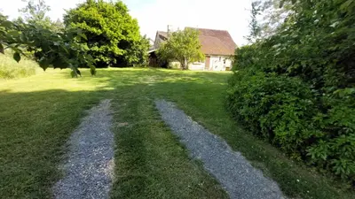 Jardin de l'établissement Gîte Galadriel - Charme et Nature