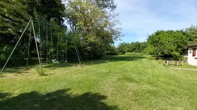 Jardin de l'établissement Gîte Galadriel - Charme et Nature