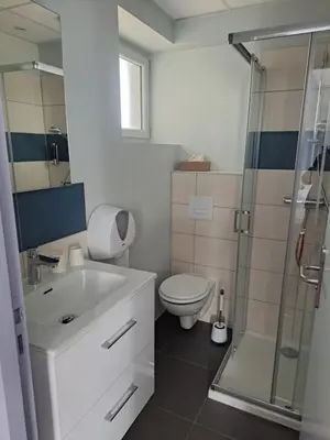 Salle de bains dans l'établissement Le petit Védaquais