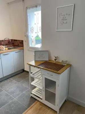 Cuisine ou kitchenette dans l'établissement Studio lumineux de 35m2 au cœur de Solesmes