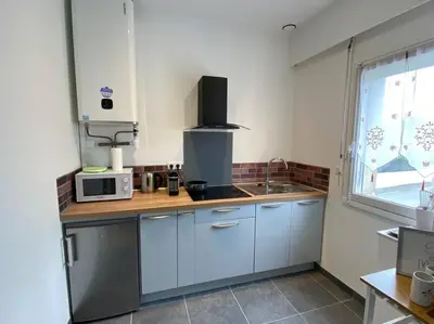 Cuisine ou kitchenette dans l'établissement Studio lumineux de 35m2 au cœur de Solesmes