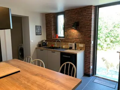 Cuisine ou kitchenette dans l'établissement Le 24’ Chrono