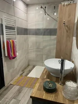 Salle de bains dans l'établissement Maison Mimosa