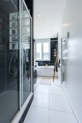Salle de bains dans l'établissement Relax et Cocooning - Maison de ville Tours - Proche gare