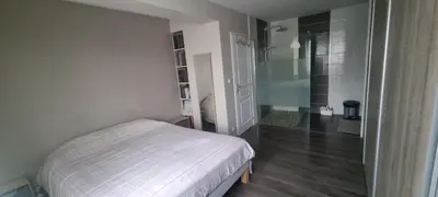 Un ou plusieurs lits dans un hébergement de l'établissement Chambre n°2 dans logement - Chez Ana