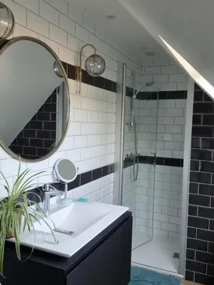 Salle de bains dans l'établissement Chambres d'hôtes Le Petit Gravier