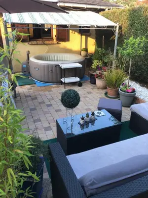 Jardin de l'établissement Chambre d hôte spéciale évènements sur circuit 24h du Mans