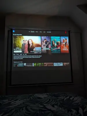 Télévision ou salle de divertissement dans l'établissement Appartement T3 - Relax aux portes des 24h du Mans