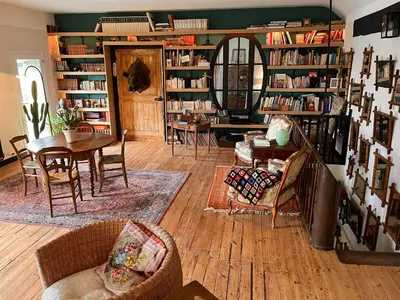 Bibliothèque dans le B&B/chambre d'hôtes