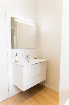 Salle de bains dans l'établissement Le provençal - Beau T2 centre ville - Gare - Tram