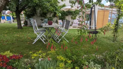 Jardin de l'établissement maison philirina