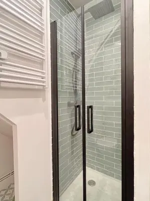 Salle de bains dans l'établissement Appartements en hyper Centre de Vendôme