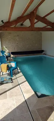 Piscine de l'établissement Gîte le relais du Mardelon ou située à proximité