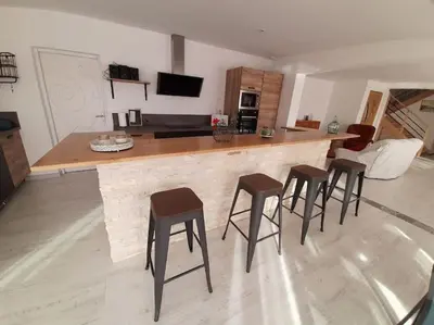 Cuisine ou kitchenette dans l'établissement Gîte le relais du Mardelon