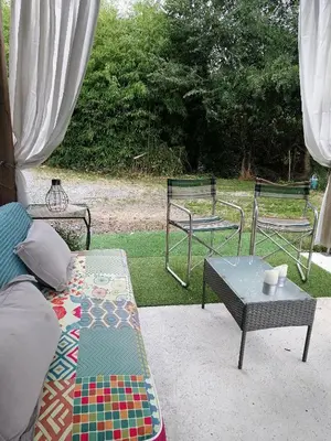 Jardin de l'établissement Chambre d'hôtes La Montjoie
