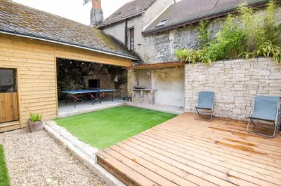 Jardin de l'établissement Maison paradisiaque avec piscine