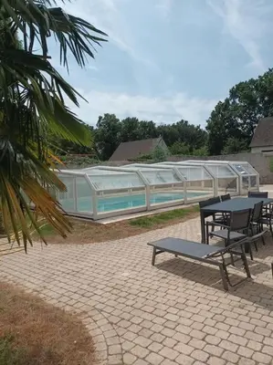 Piscine de l'établissement La Maison de Zoé ou située à proximité