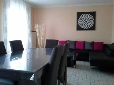Coin salon dans l'établissement Location Duverger
