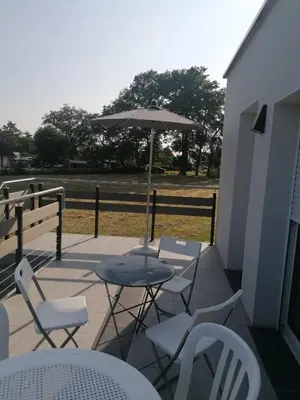 Balcon ou terrasse dans l'établissement Appartement indépendant, parking privé, 600m du circuit