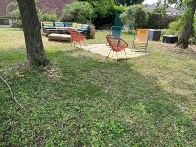 Jardin de l'établissement L'Atelier Gîte-Loft 6/8 pers