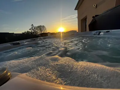 Lever ou coucher de soleil vu de la maison de vacances ou à proximité