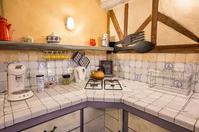 Cuisine ou kitchenette dans l'établissement Gîte Les Toisnières