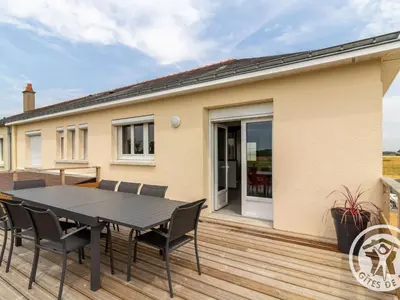 Balcon ou terrasse dans l'établissement Gîte rénové 2023 avec terrasse, proche Zoo de La Flèche, idéal motards, 6 pers, wifi, parking sécurisé - FR-1-622-60