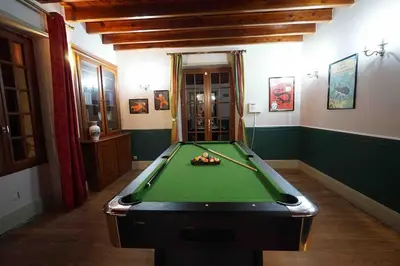 Billard dans l'établissement Demeure vue sur Cher/Château, 5 min Zoo de Beauval