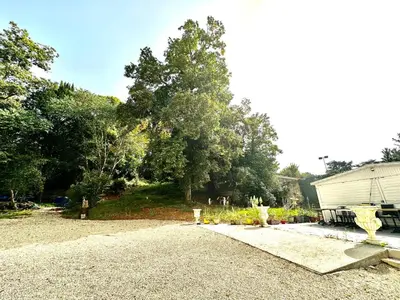 Jardin de l'établissement Maison Bardou