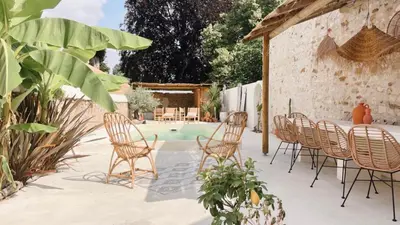 Terrasse ou espace extérieur de l'établissement Maison Hortense 4 étoiles piscine chauffée et sauna
