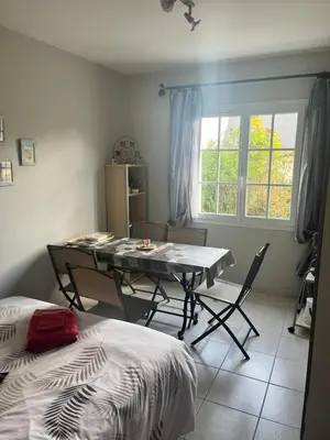 Un ou plusieurs lits dans un hébergement de l'établissement La rocaille 3 chambres doubles