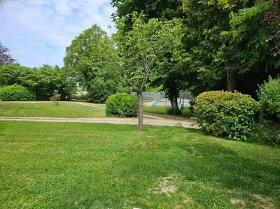 Jardin de l'établissement Logement au clos des Fuselières.