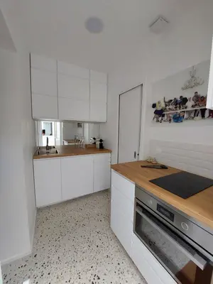 Cuisine ou kitchenette dans l'établissement BULLE DE MIEL
