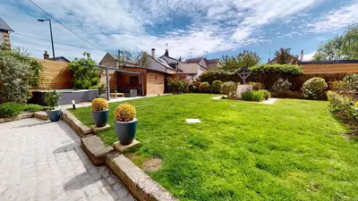 Jardin de l'établissement Maison 4 chambres coup de cœur