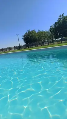 Piscine de l'établissement Gîte à la campagne -maison individuelle -Piscine ou située à proximité