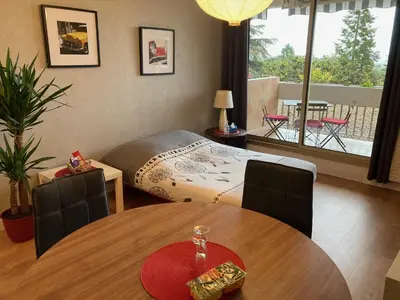 Coin salon dans l'établissement Appartement 2 P 5 PER ENTRE BEAUVAL & CHENONCEAU