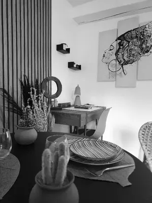 Coin salon dans l'établissement Le Joli’Mans, appartement refait à neuf, entièrement équipé, pour 2 personnes, proche quartier historique et centre