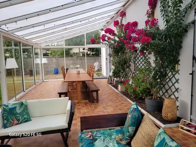 Jardin de l'établissement Cottage de 13 personnes proche du Mans