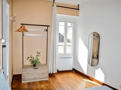 Plan de l'établissement Nicolas en Vienne - Cosy, Confortable, Tout équipé