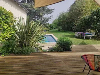 Piscine de l'établissement Le havre du grand cèdre ou située à proximité