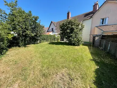 Jardin de l'établissement LES PINS - 24 Heures du Mans