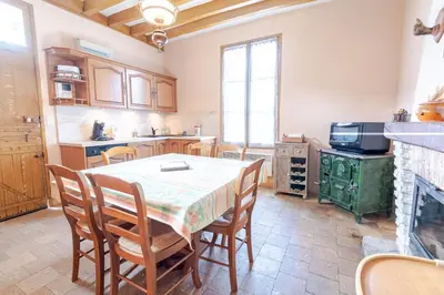 Cuisine ou kitchenette dans l'établissement Time travel