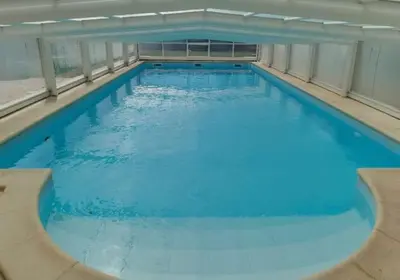Piscine de l'établissement Le moulin neuf ou située à proximité